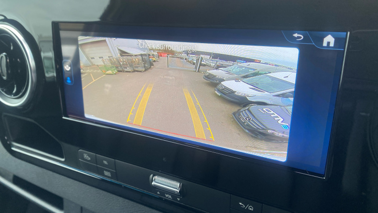 Mercedes-Benz Sprinter 315Cdi L2 Diesel Rwd 3.5t H2 Pro Van 9G-Tronic